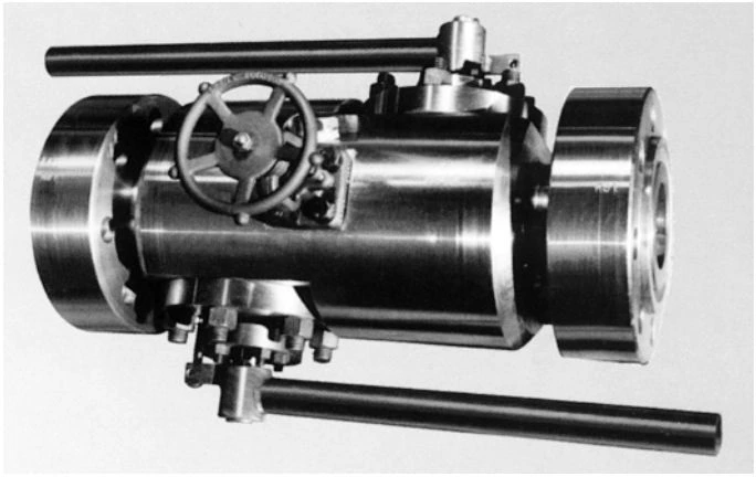 Figure 9-1. (a) Double Block and Bleed Top Entry.