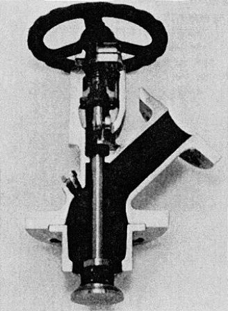 Figure 3-13. Globe Valve Adapted for the Draining of Vessels, Seat Flush with Bottom of Vessel.